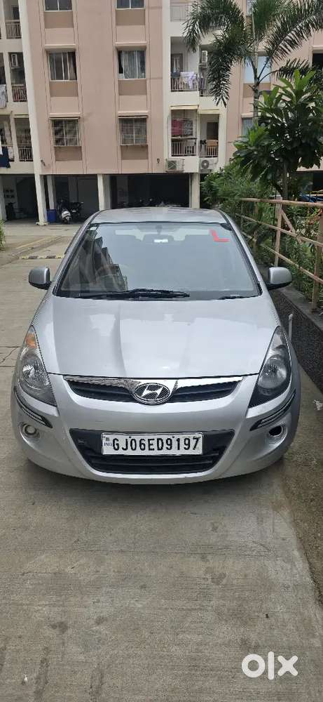 Urgent Hyundai I20 Magna 2011 Car