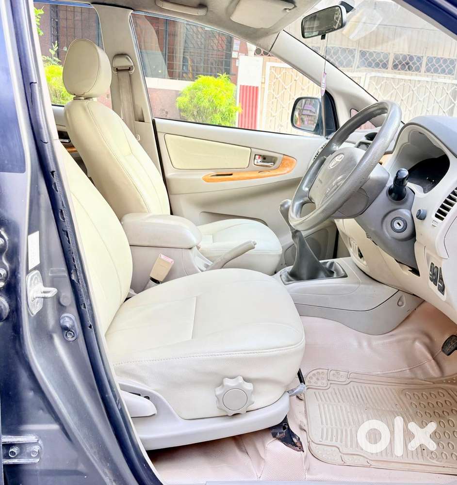 Toyota Innova 2.0 Vx 8 Str, 2011, Diesel