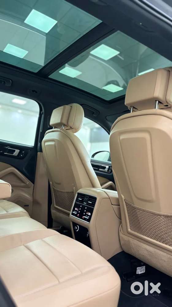 Porsche Cayenne, 2023, Petrol