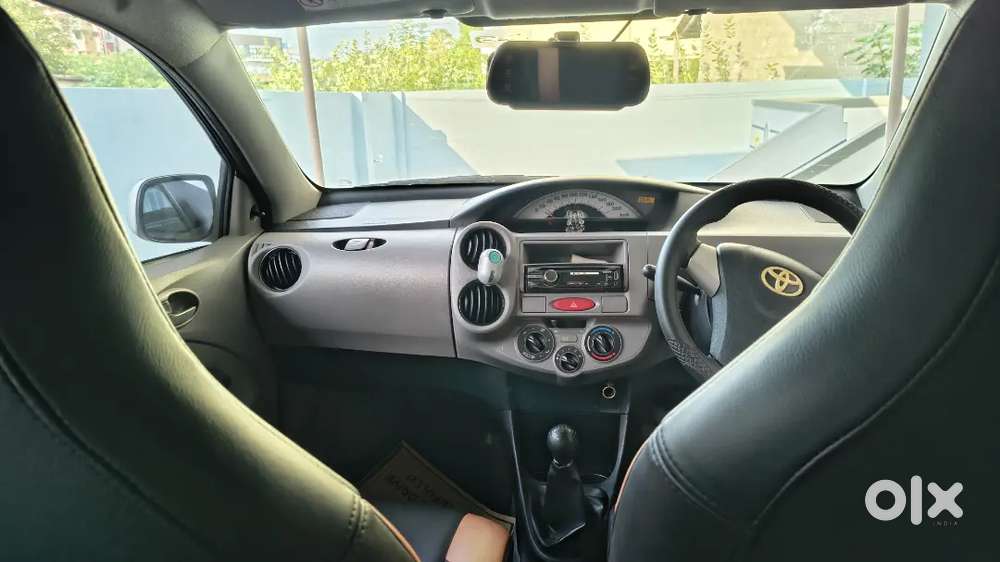 Toyota Etios Liva 2012