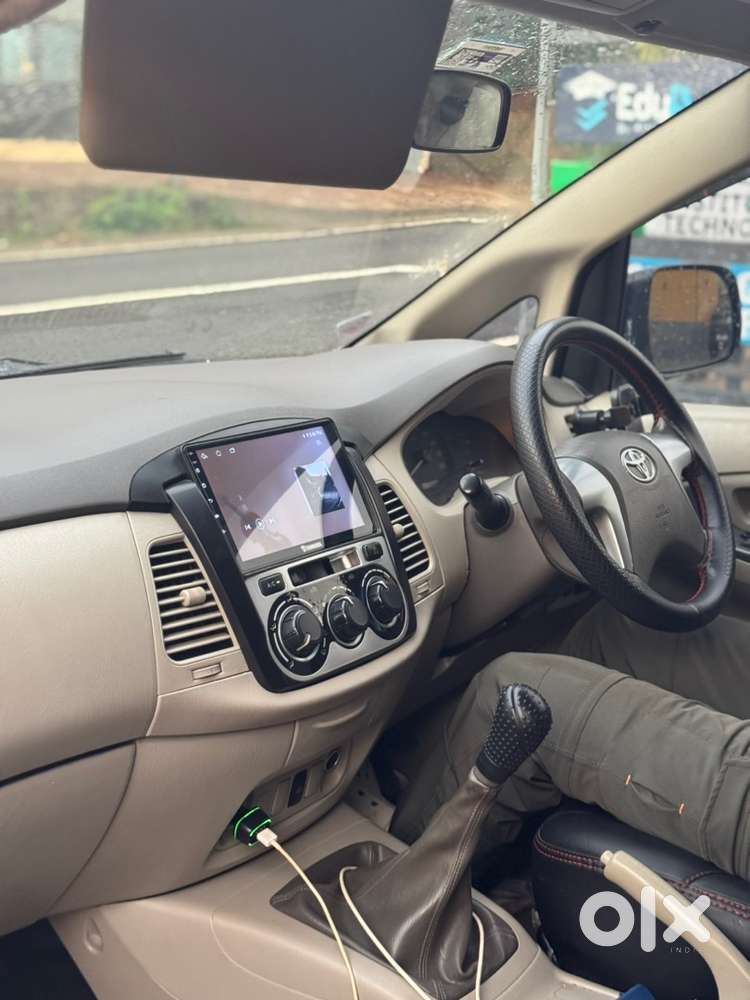 Toyota Innova Diesel 2012