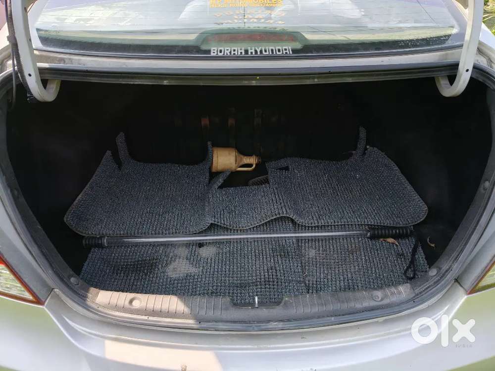 Hyundai Verna 2011