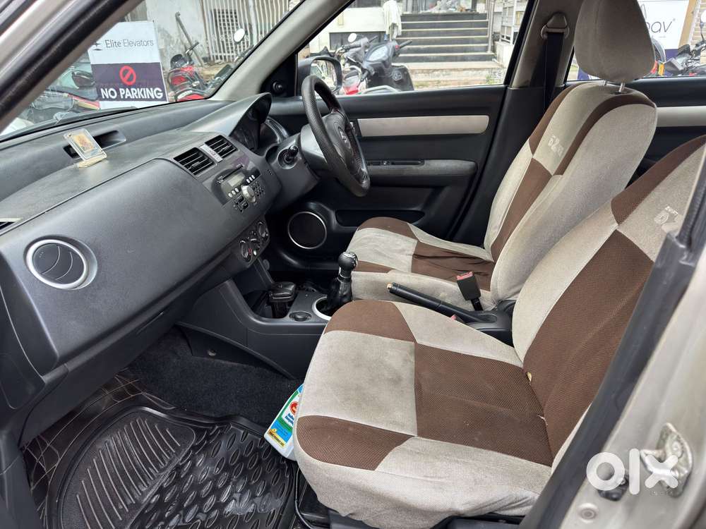 Maruti Suzuki Swift Dzire 1.3 Vxi, 2011, Petrol