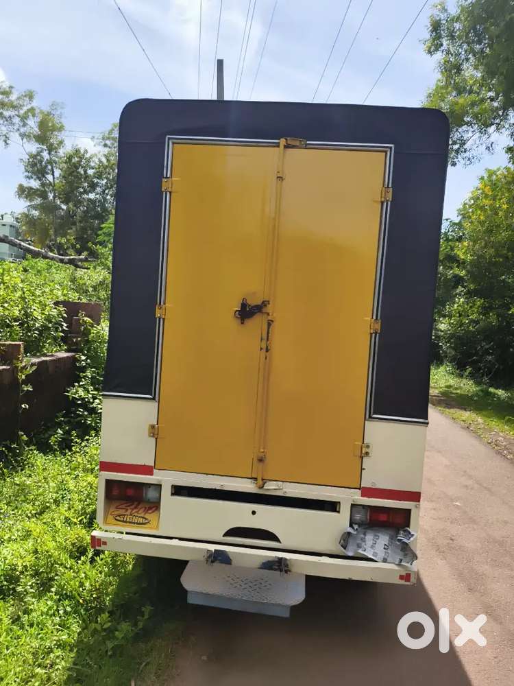 Ashok Leyland Stile 2017 Diesel 198096 Km Driven