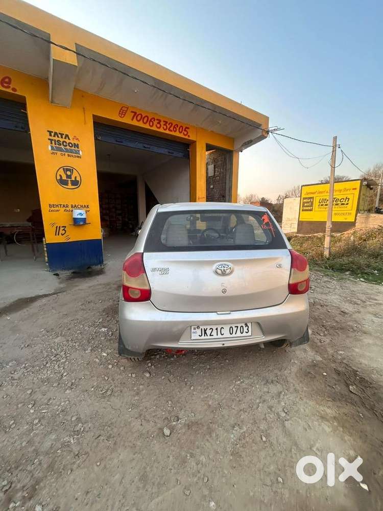Toyota Etios Liva 2015 Petrol 80000 Km Driven