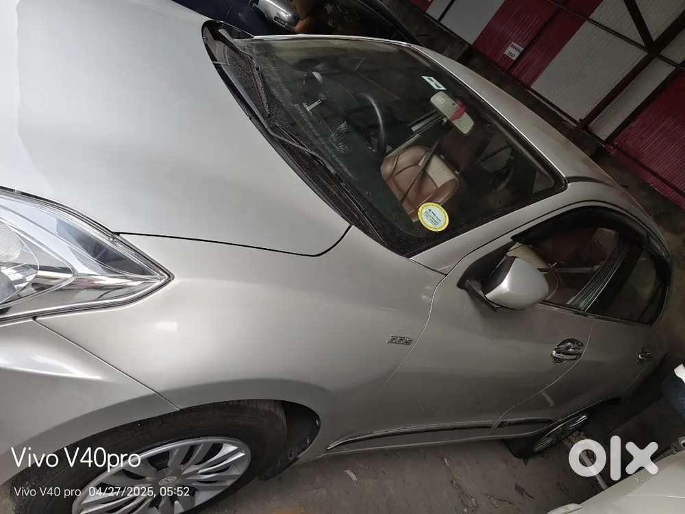 Maruti Suzuki Dezire 2019 Well Maintained Car.life Time Tax