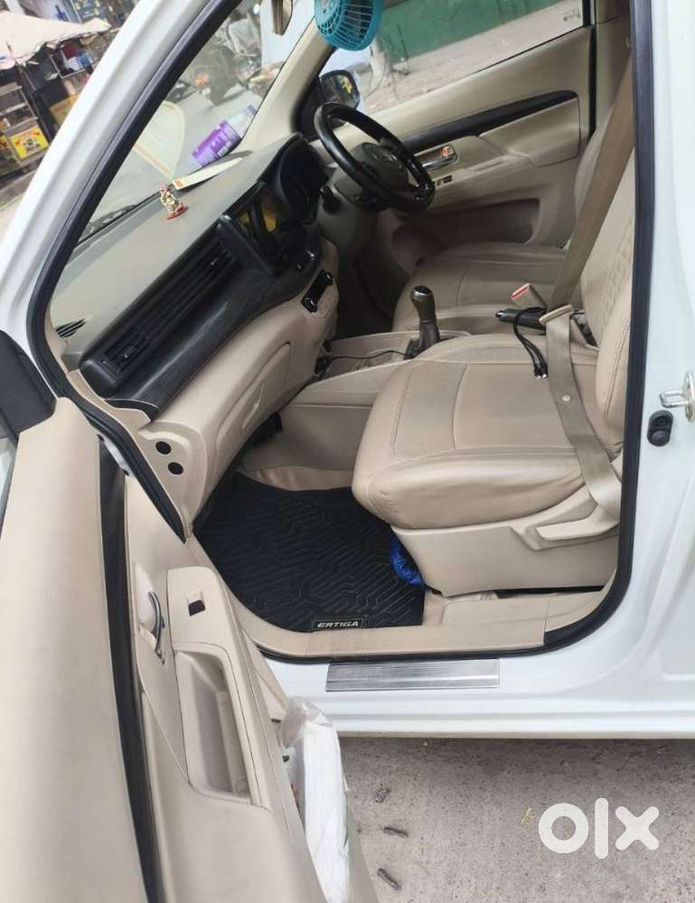 Maruti Suzuki Ertiga Zxi (o) Cng [2022-2023], 2023, Cng & Hybrids