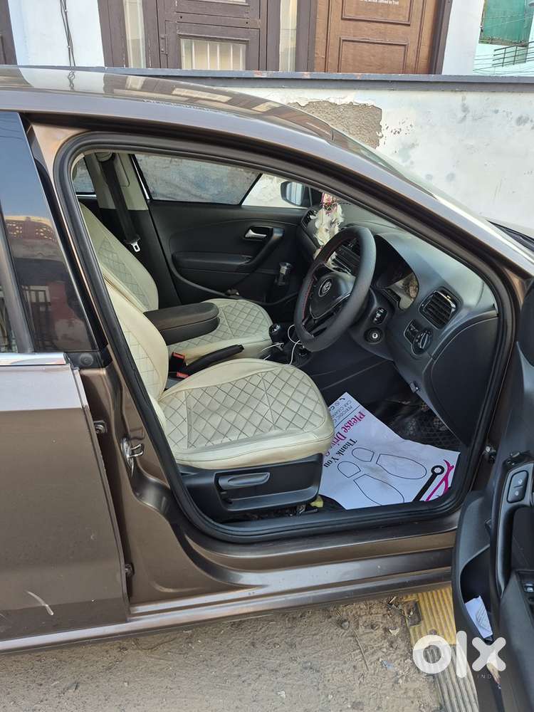 Volkswagen Vento Comfortline 2016