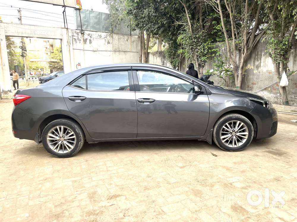 Toyota Corolla Altis Gl Mt, 2015, Petrol