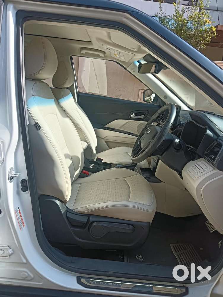 Mahindra Xuv 3xo Ax7l 1.2 Petrol At (pg), 2024, Petrol