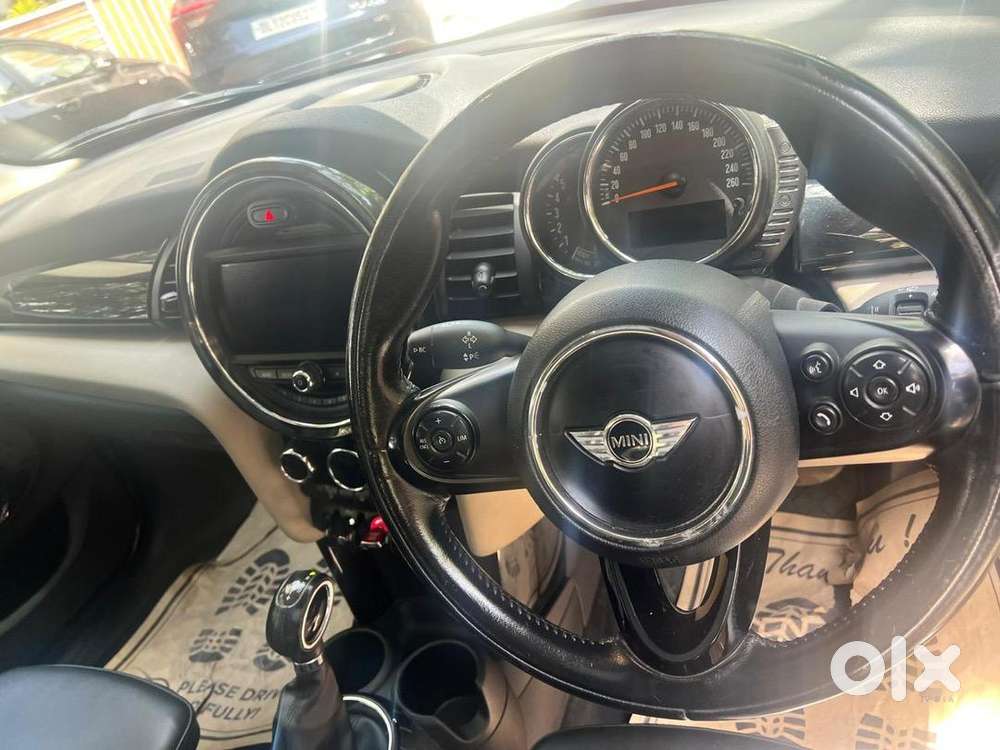 Mini Cooper  2017  Mint Condition