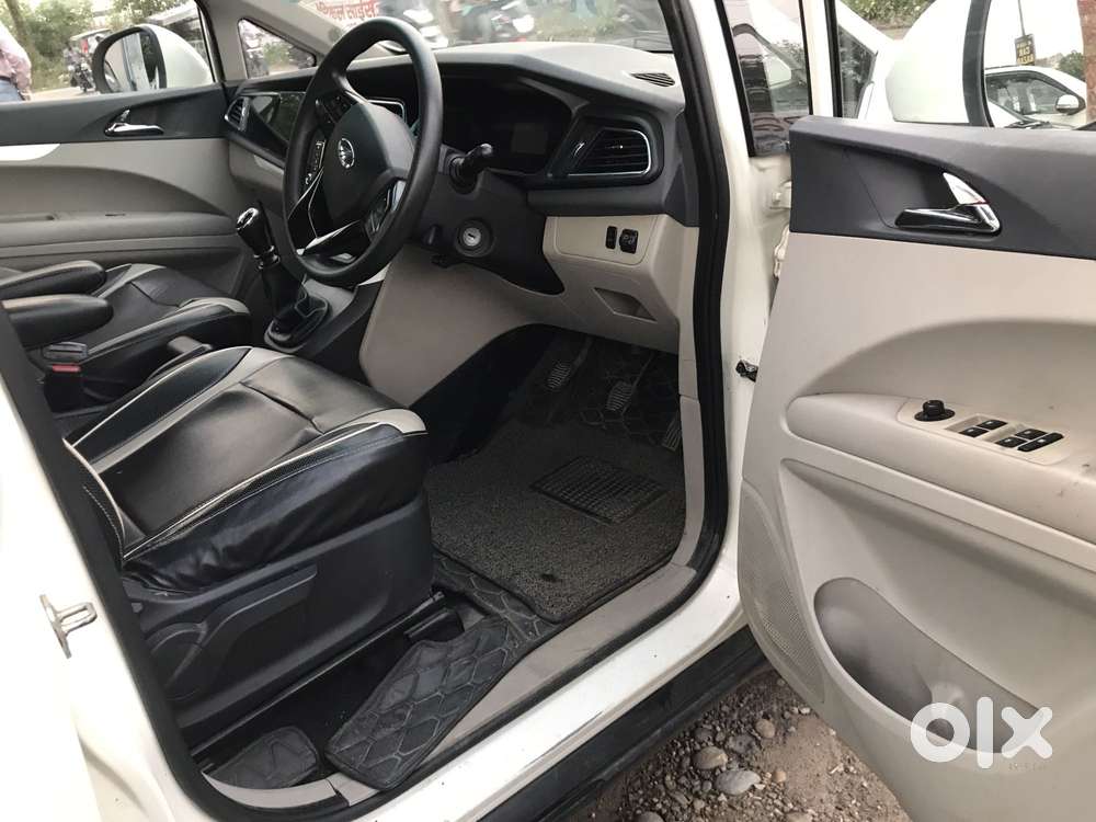 Mahindra Marazzo M8 8str, 2018, Diesel