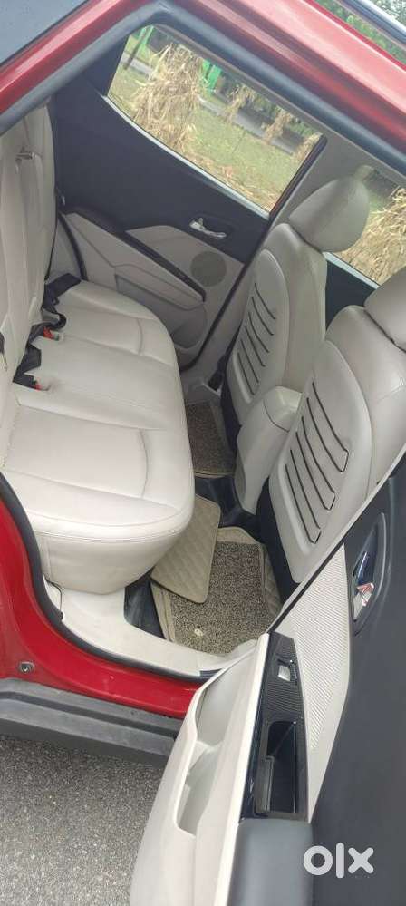 Mahindra Xuv300 W8 Option, 2023, Petrol