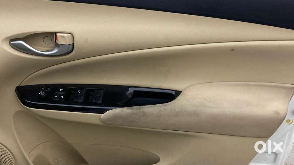 Toyota Yaris G Cvt, 2018, Petrol