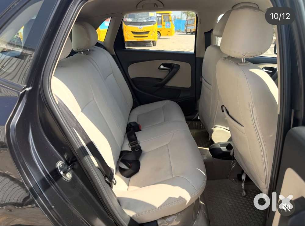 Volkswagen Polo Petrol Highline 1.6l, 2012, Petrol