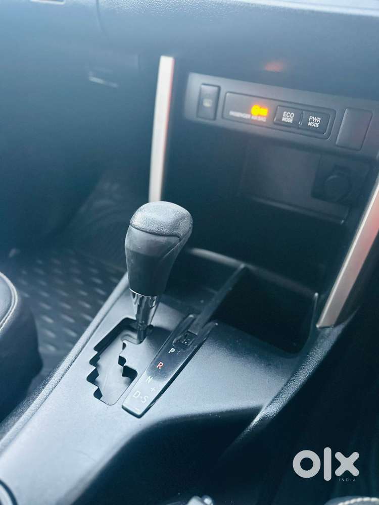 Toyota Innova Crysta 2.8 Gx At 7 Str, 2016, Diesel