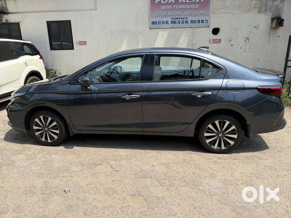Honda City Zx 2023 Petrol Well Maintained