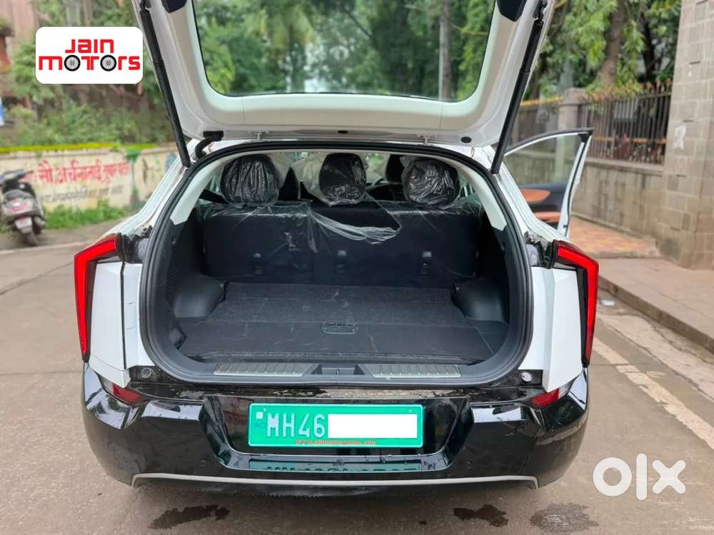 Mahindra Xev 9e Pack Three Select, 2026, Electric