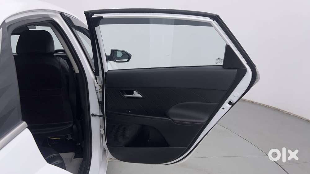 Hyundai Verna 1.5 Sx Turbo Petrol Mt, 2023, Petrol