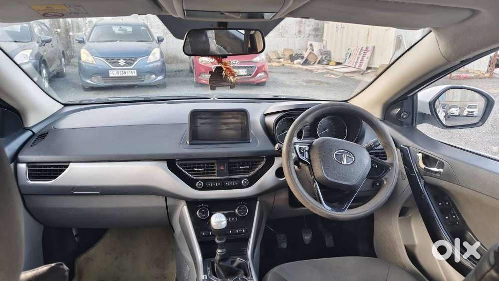 Tata Nexon 1.2 Revotron Xz, 2018, Cng & Hybrids