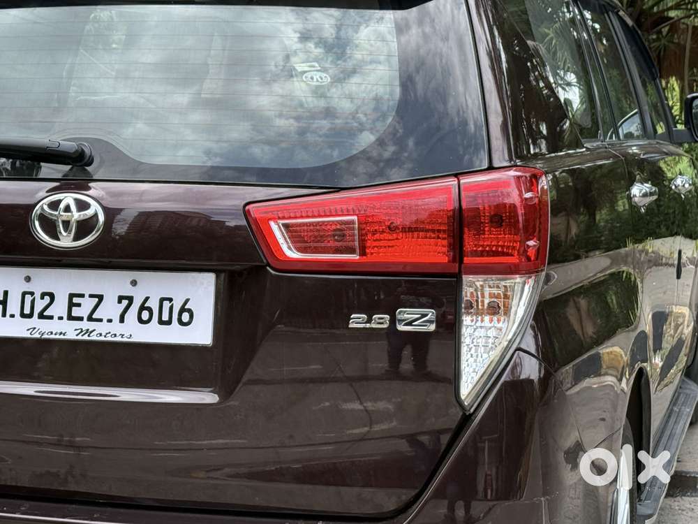 Toyota Innova Crysta 2.7 Zx At, 2019, Diesel