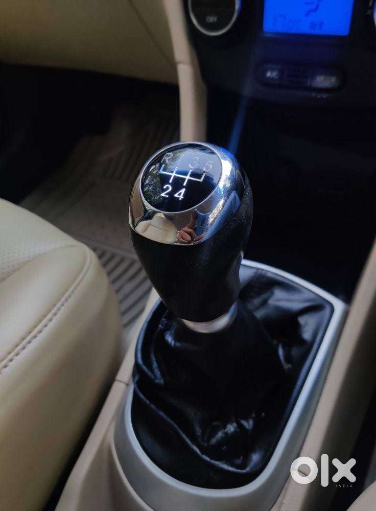 Hyundai Verna Fluidic 1.6 Vtvt Sx Opt, 2013, Petrol