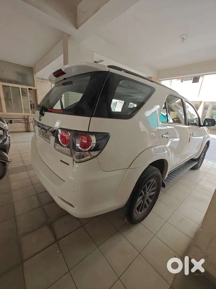 Toyota Fortuner 4*4 At 2015 Diesel Well Maintained With Company Record