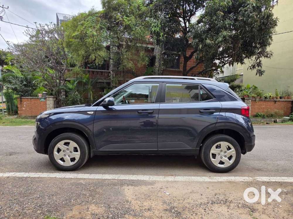 Hyundai Venue S 1.2 Petrol, 2019, Petrol