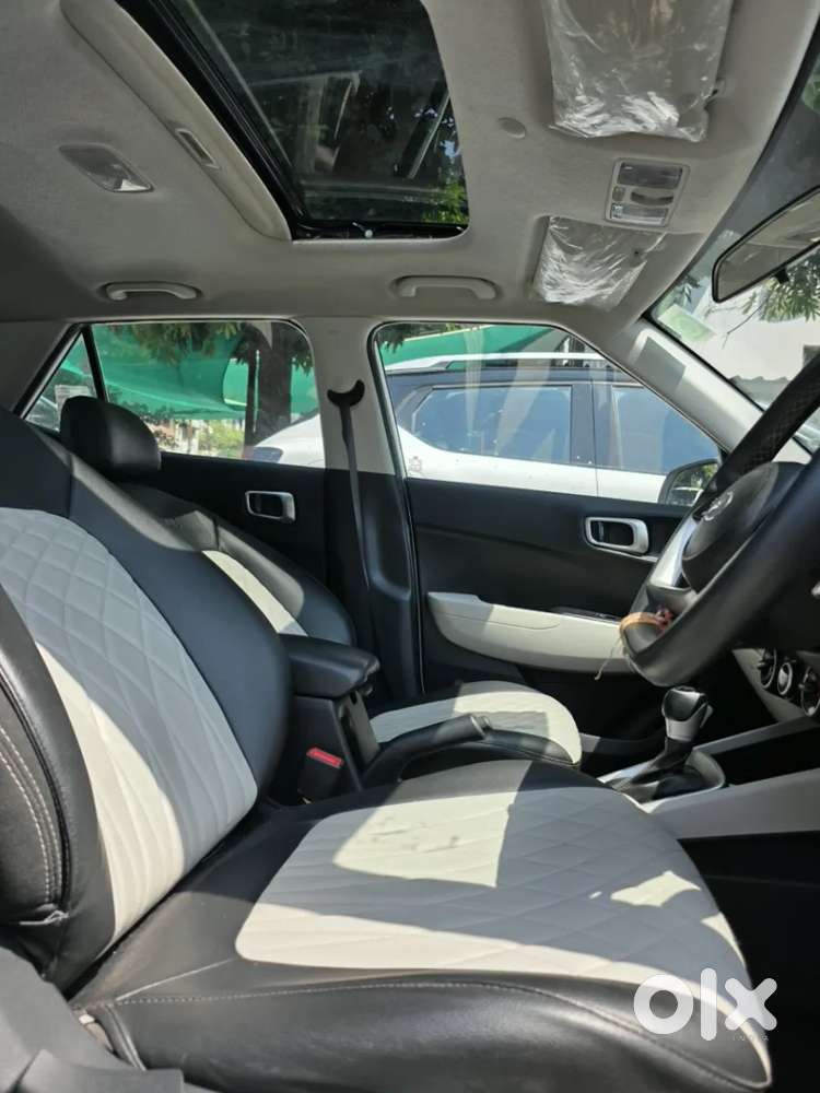 Hyundai Venue 1.0 S (o) Turbo Dct, 2025, Petrol