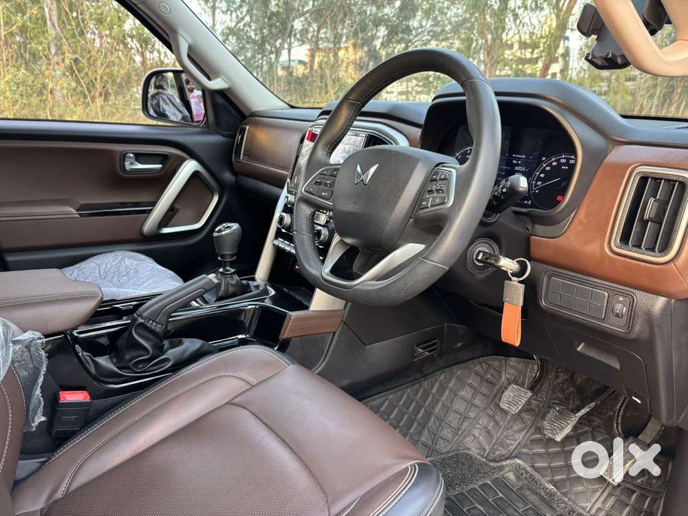 Mahindra Scorpio N Z8 Petrol Mt 7 Str, 2024, Petrol