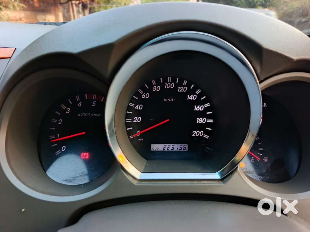 Toyota Fortuner 3.0 4x4 Manual, 2011, Diesel