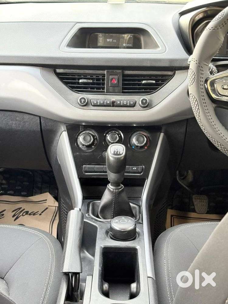 Tata Nexon 1.2 Revotron Xm (s), 2023, Petrol