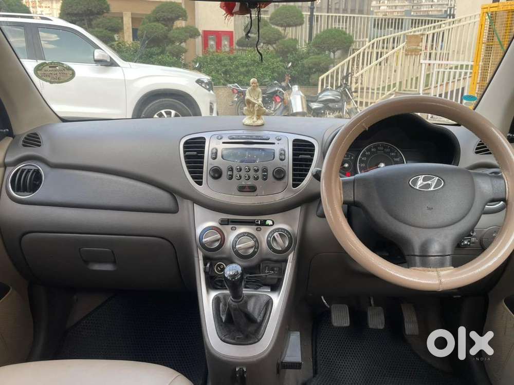 Well Maintained I10 Petrol And Cng