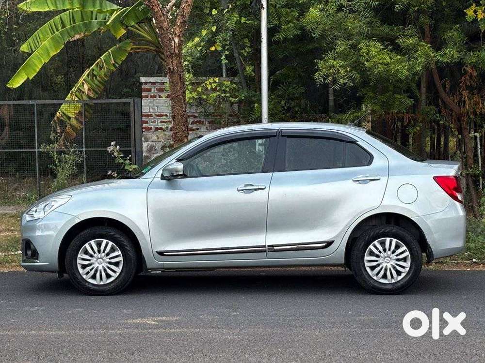 Maruti Suzuki Dzire 1.2 Vxi, 2022