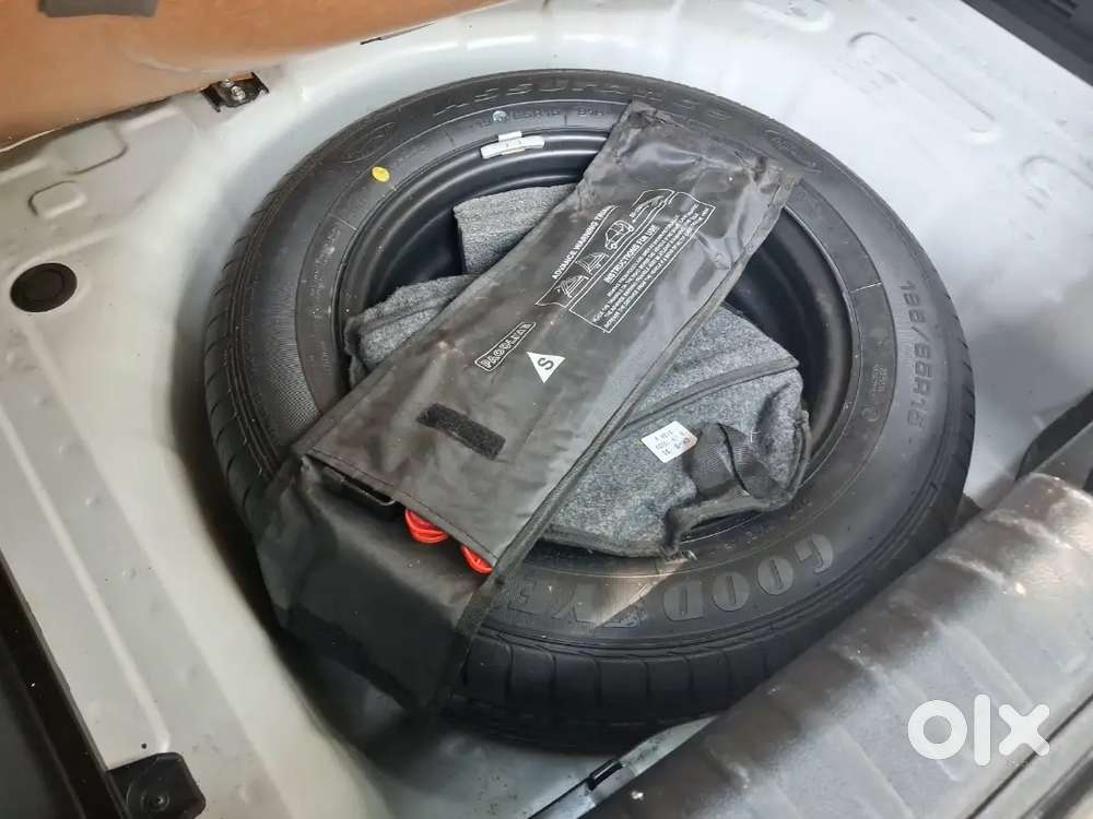Kia Sonet 1.2 Htk Plus 2023 Model