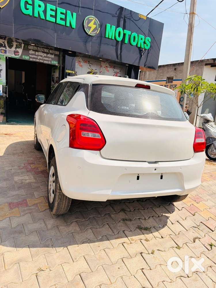 Maruti Suzuki Swift 2021 Petrol 52000 Km Driven