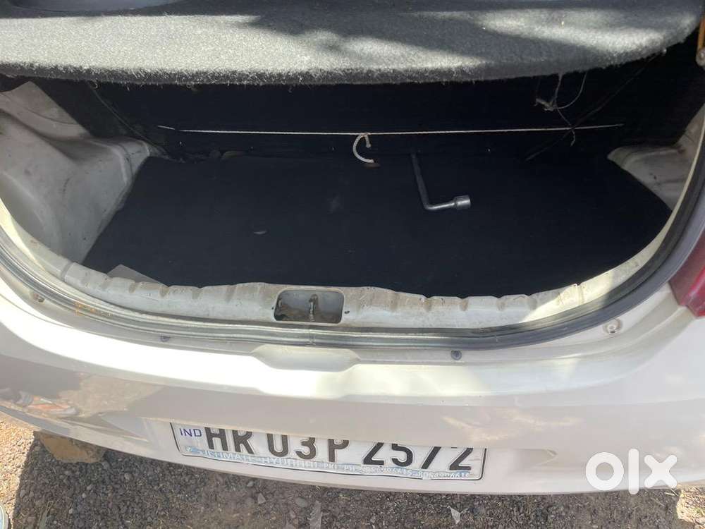 Hyundai Car Manual 2012