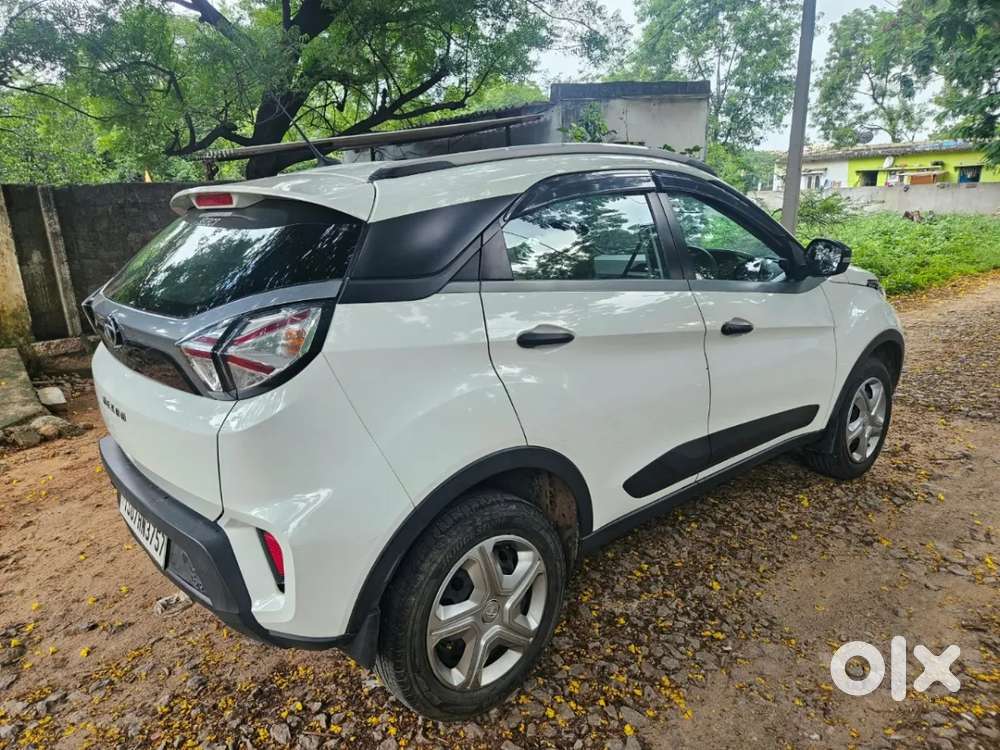 Tata Nexon 1.2 Revotron Xm, 2020, Petrol