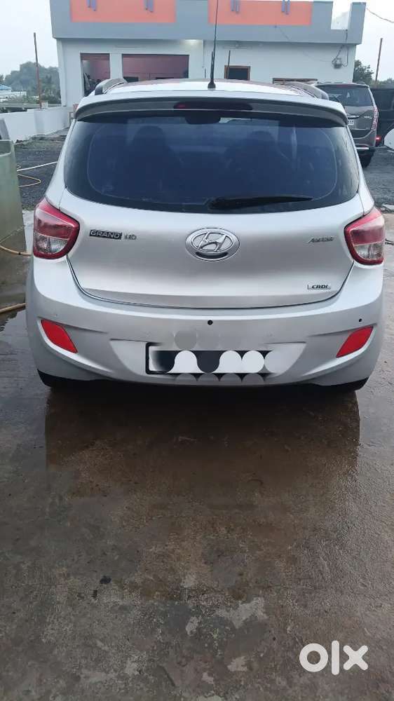 Hyundai Grand I10 2015 Diesel Well Maintained