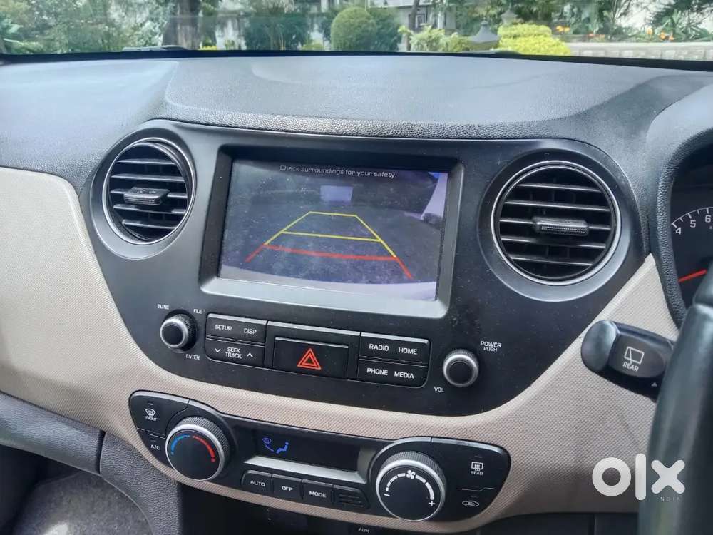 Hyundai Grand I10 Asta Top Model
 2018 Petrol 35000 Km Driven