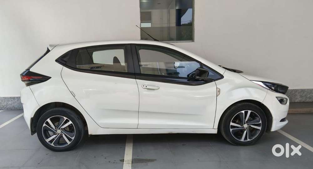 Tata Altroz 1.2 Xz Urban Petrol, 2022, Petrol