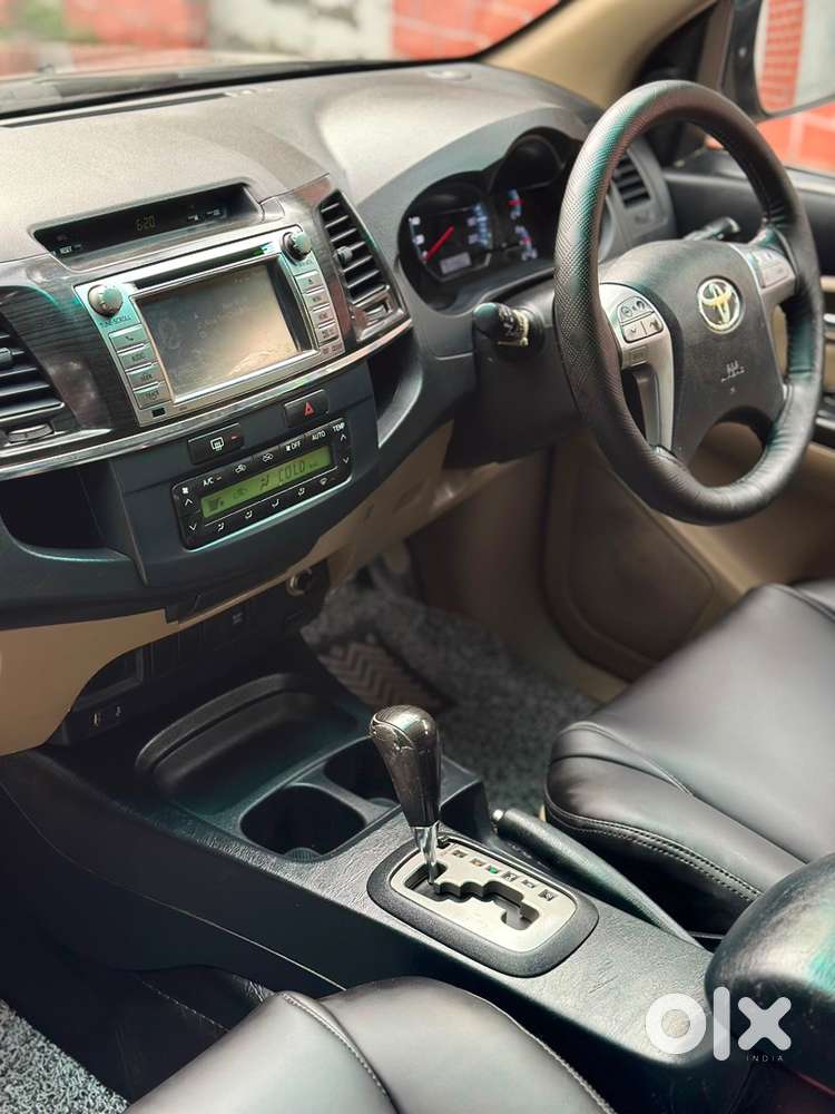 Toyota Fortuner Legender 2016 Diesel 95000 Km Driven