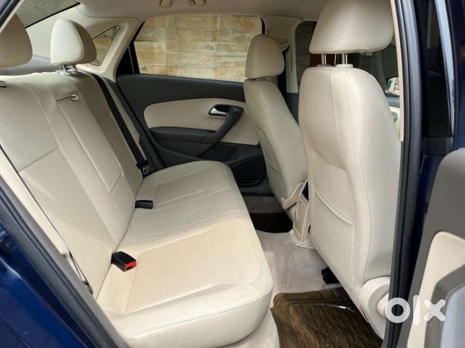 Volkswagen Vento 1.2 Tsi Highline At, 2015, Petrol