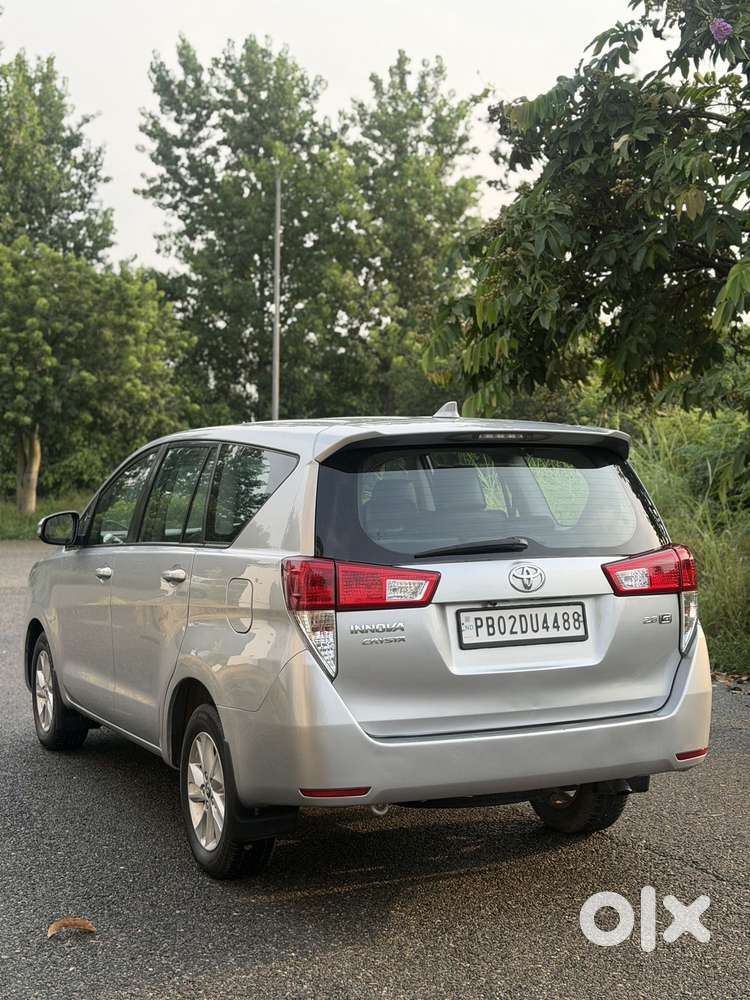 Toyota Innova Crysta 2.8 Gx At 8s, 2019, Diesel