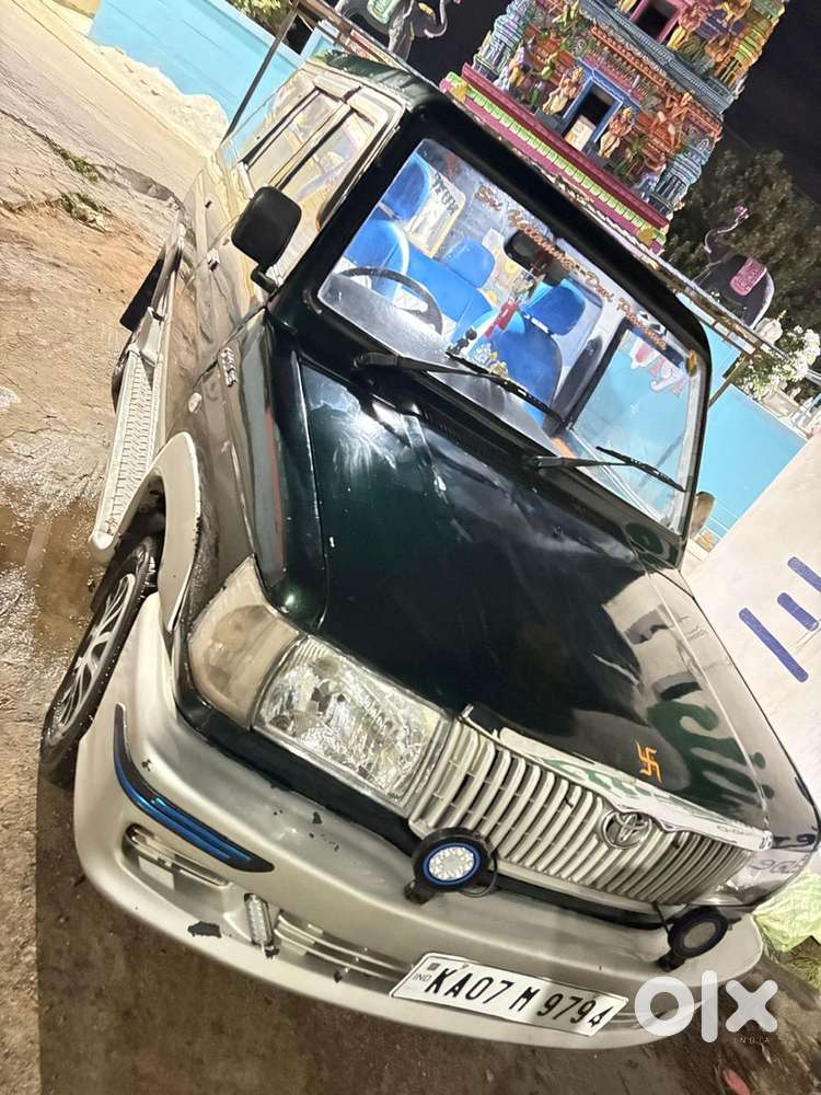 Toyota Qualis 2002 Diesel 18000 Km Driven