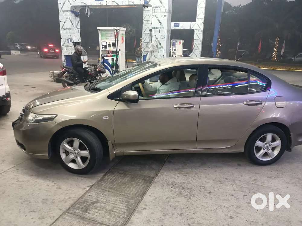 Price 260000 No Time Pass Please.