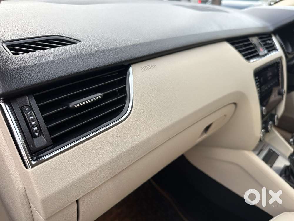 Skoda Octavia 1.8 Tsi Style Plus At, 2018, Petrol