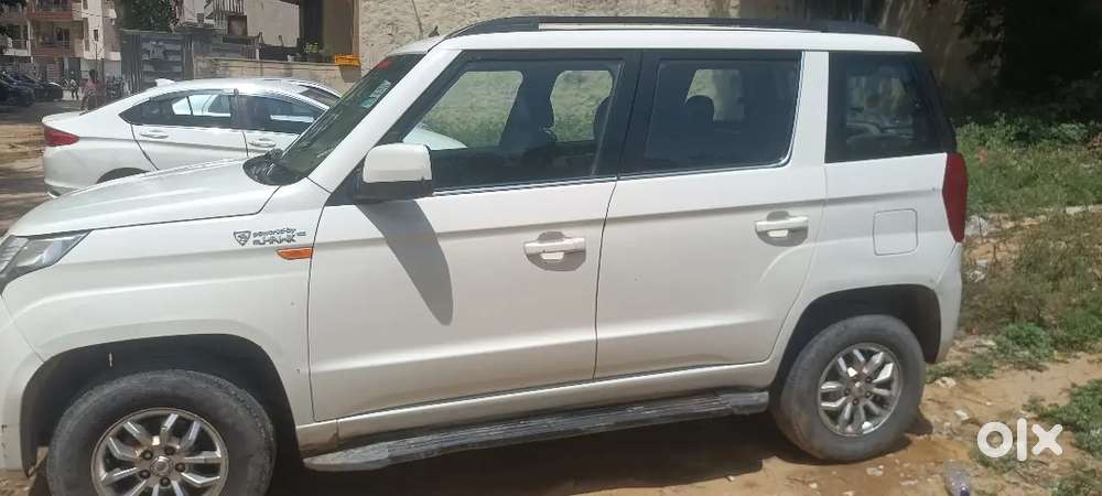 Mahindra Tuv 300 2017