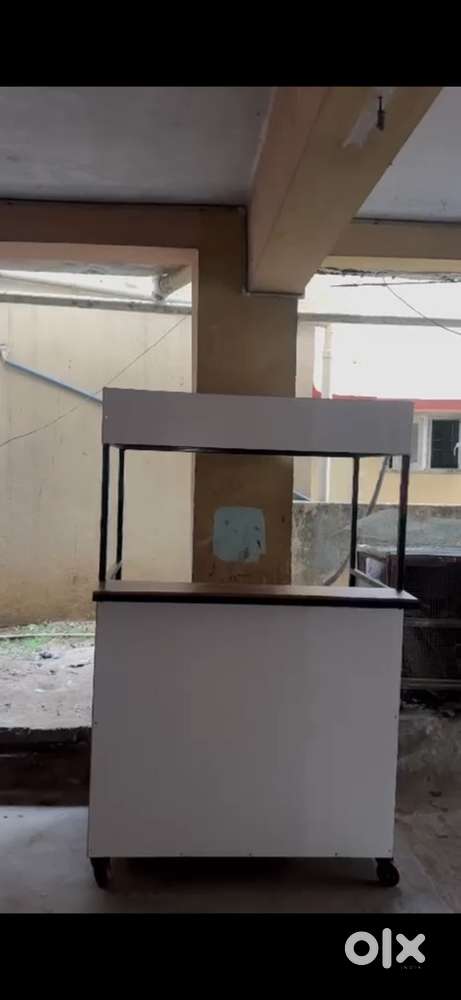 Kiosk with storage