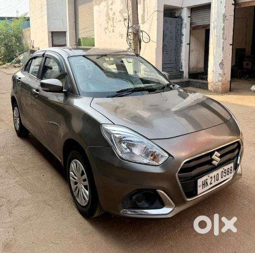 Maruti Suzuki Dzire 1.2 Vxi, 2022, Petrol